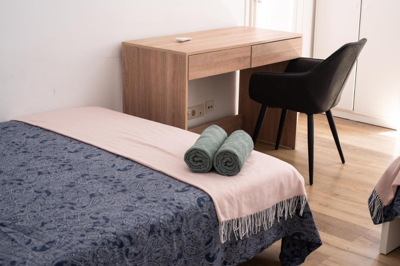 By Port Vell Rooms Barcelona Eksteriør bilde